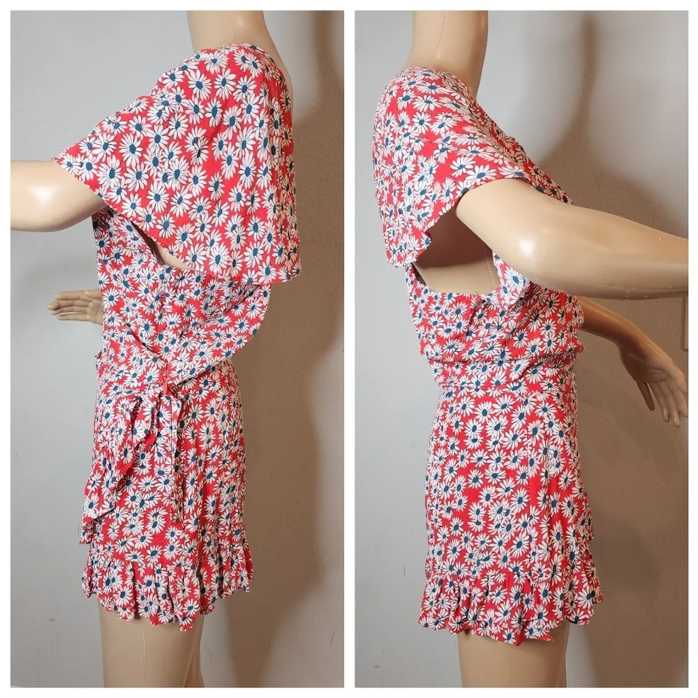 Zara 2-peice Set Skort (M) Top (L) Red‎ White Blue Floral Rayon